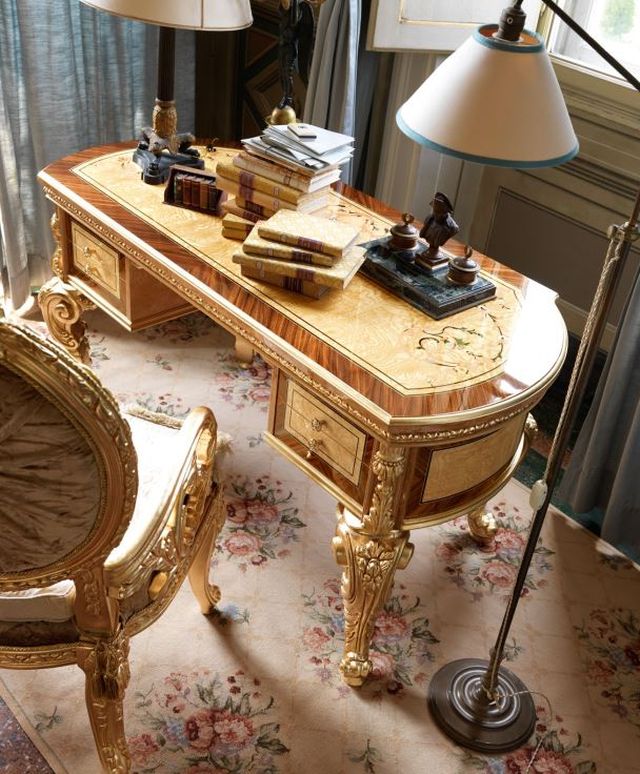 ban lam viec bo suu tap noi that versailles cua hang socci 1